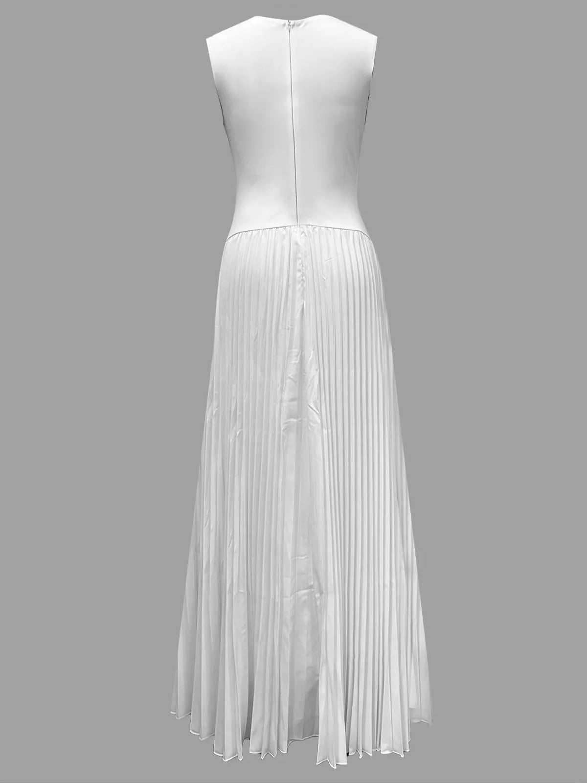Elegant Pleated Waist-cinching Maxi Dress